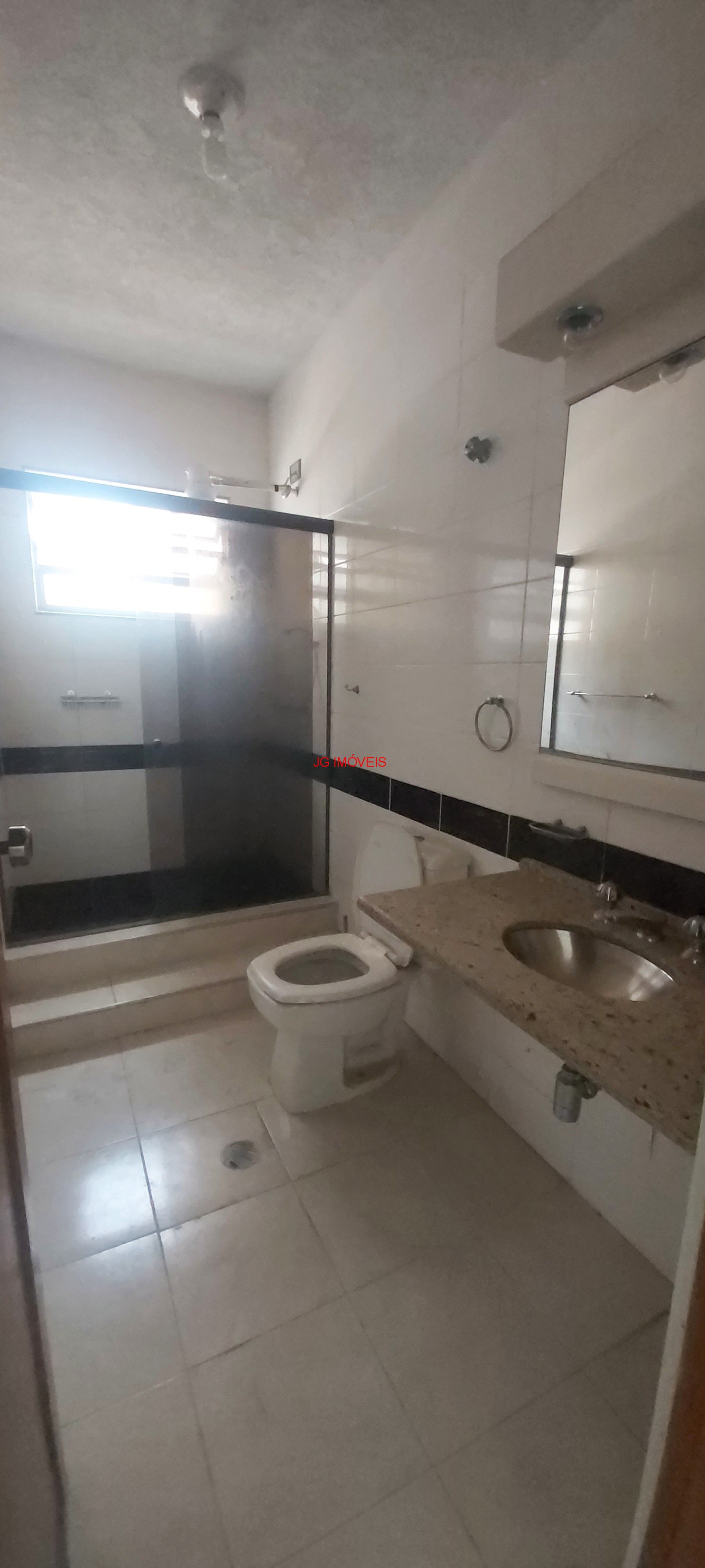 Casa para alugar com 3 quartos, 250m² - Foto 28