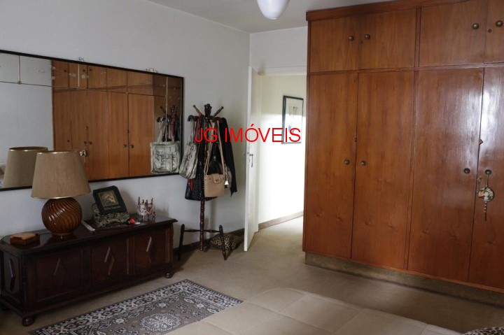 Casa à venda com 3 quartos, 226m² - Foto 12