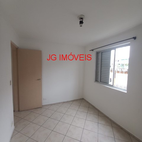 Apartamento à venda com 2 quartos, 64m² - Foto 18