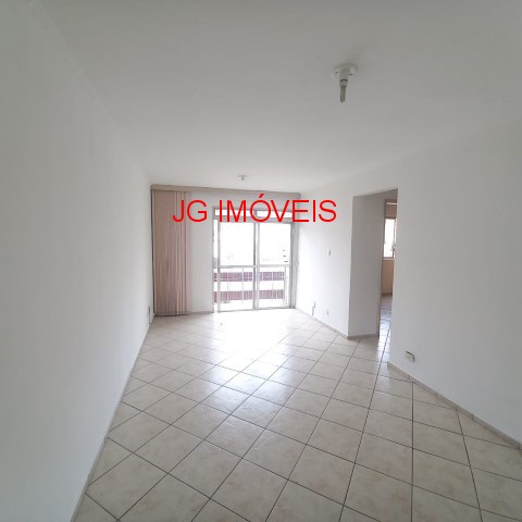 Apartamento à venda com 2 quartos, 64m² - Foto 2