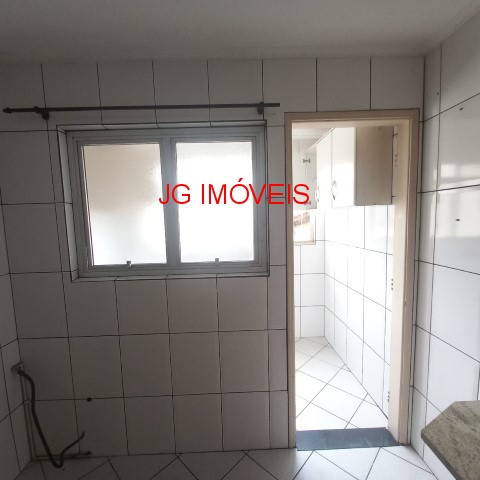 Apartamento à venda com 2 quartos, 64m² - Foto 9