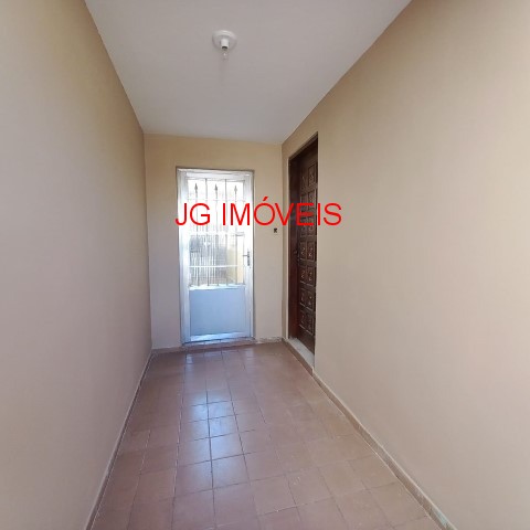 Casa à venda com 2 quartos, 100m² - Foto 10