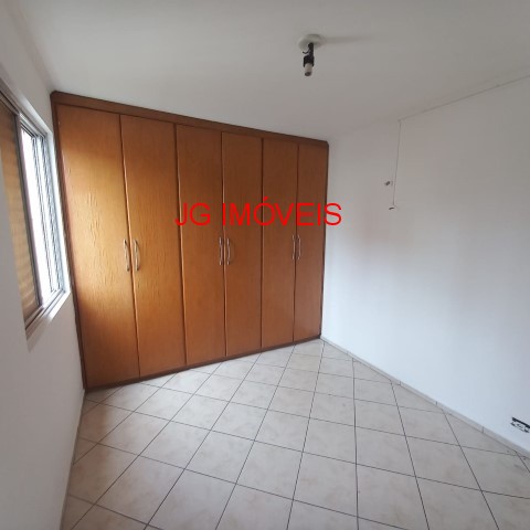 Apartamento à venda com 2 quartos, 64m² - Foto 14