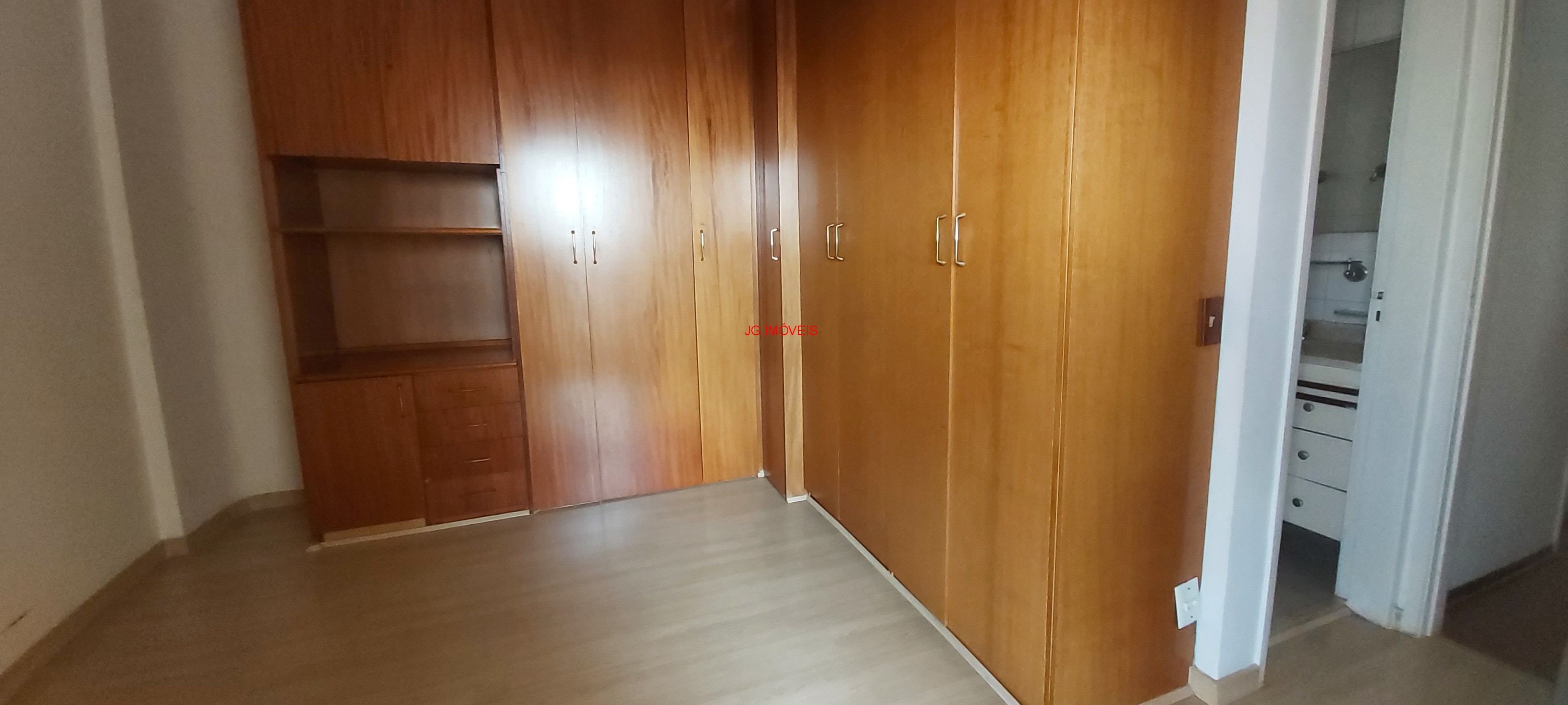 Apartamento para alugar com 3 quartos, 97m² - Foto 11