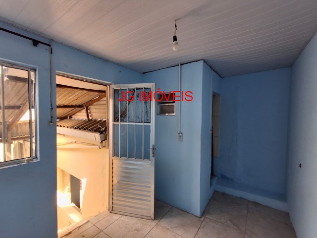 Casa à venda com 2 quartos, 300m² - Foto 14