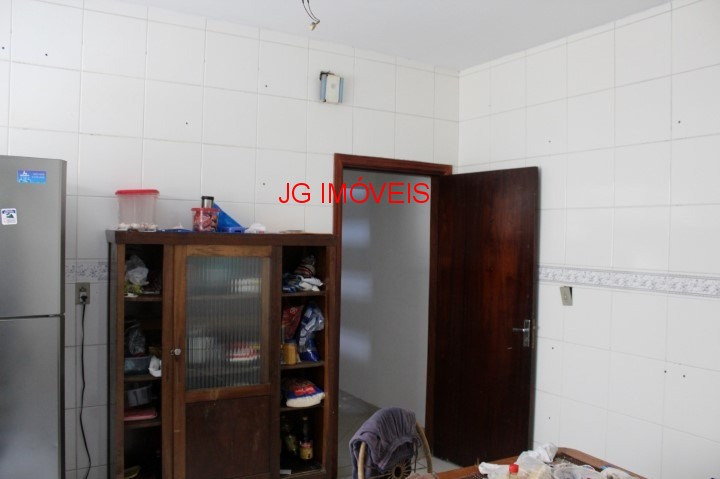 Casa à venda e aluguel com 4 quartos, 180m² - Foto 18