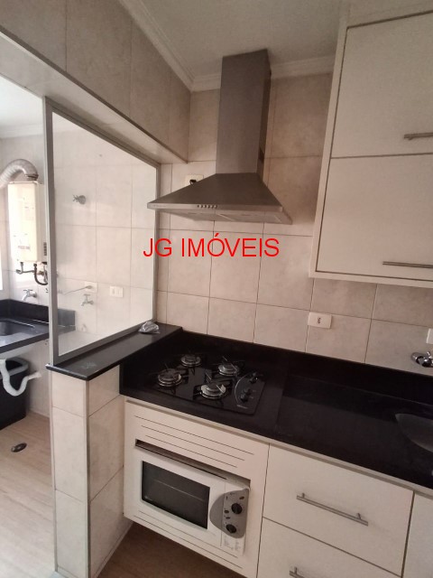 Apartamento para alugar com 2 quartos, 75m² - Foto 12