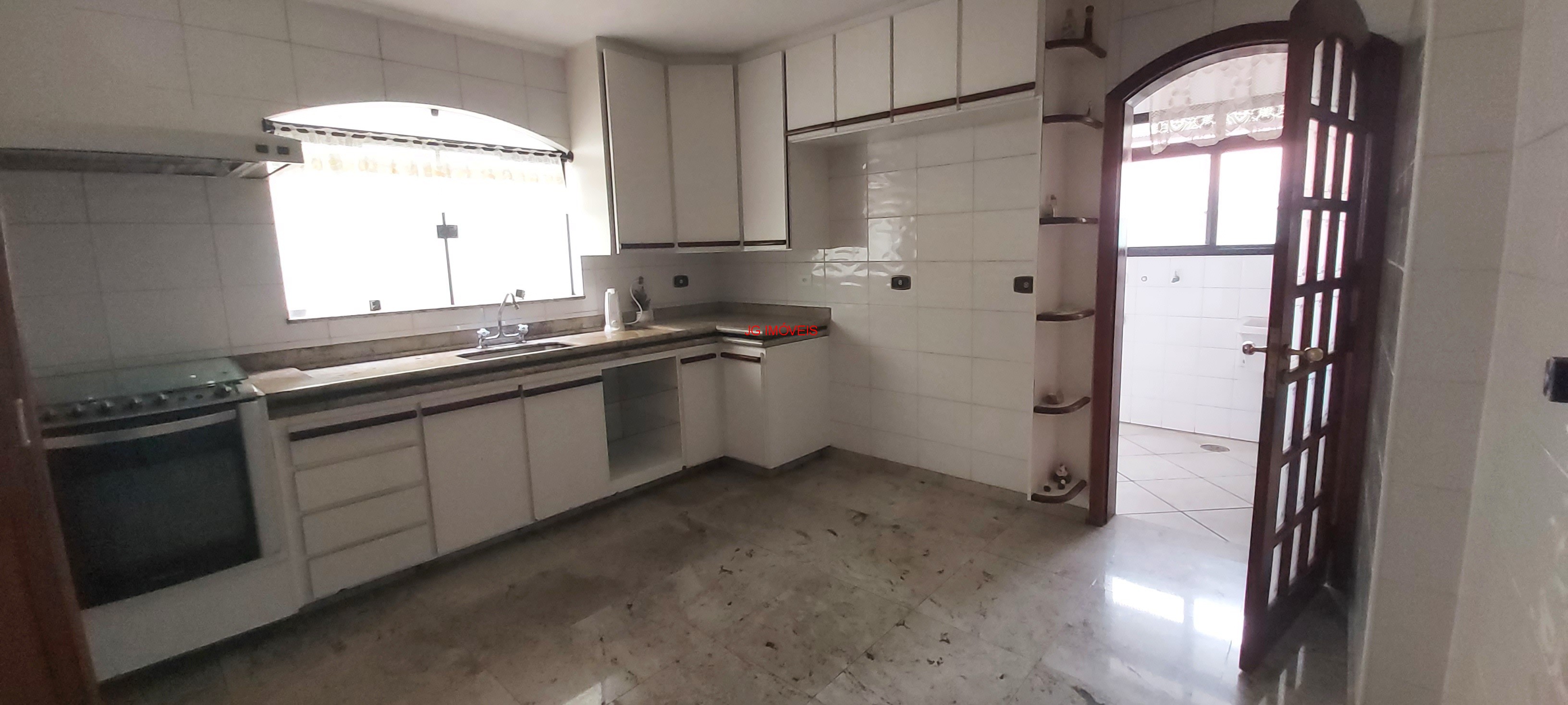 Casa para alugar com 3 quartos, 225m² - Foto 18