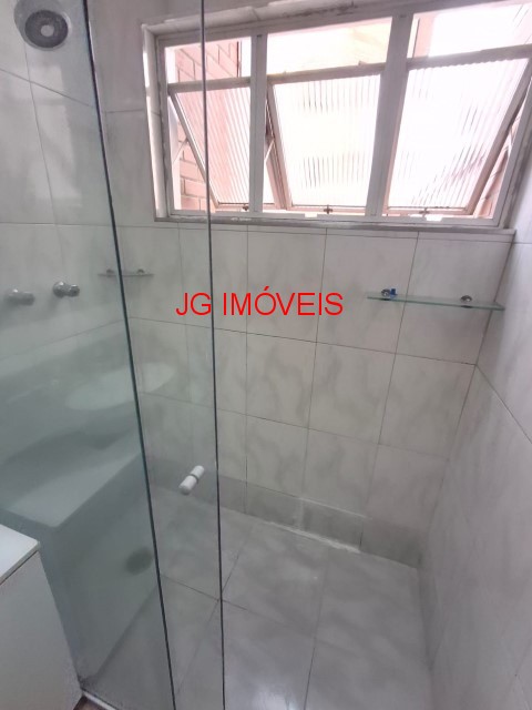 Apartamento para alugar com 2 quartos, 75m² - Foto 27