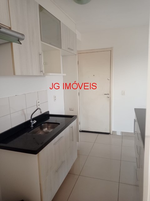 Apartamento à venda com 3 quartos, 59m² - Foto 4