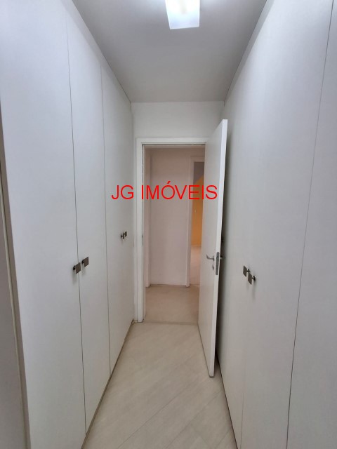 Apartamento à venda com 4 quartos, 136m² - Foto 29