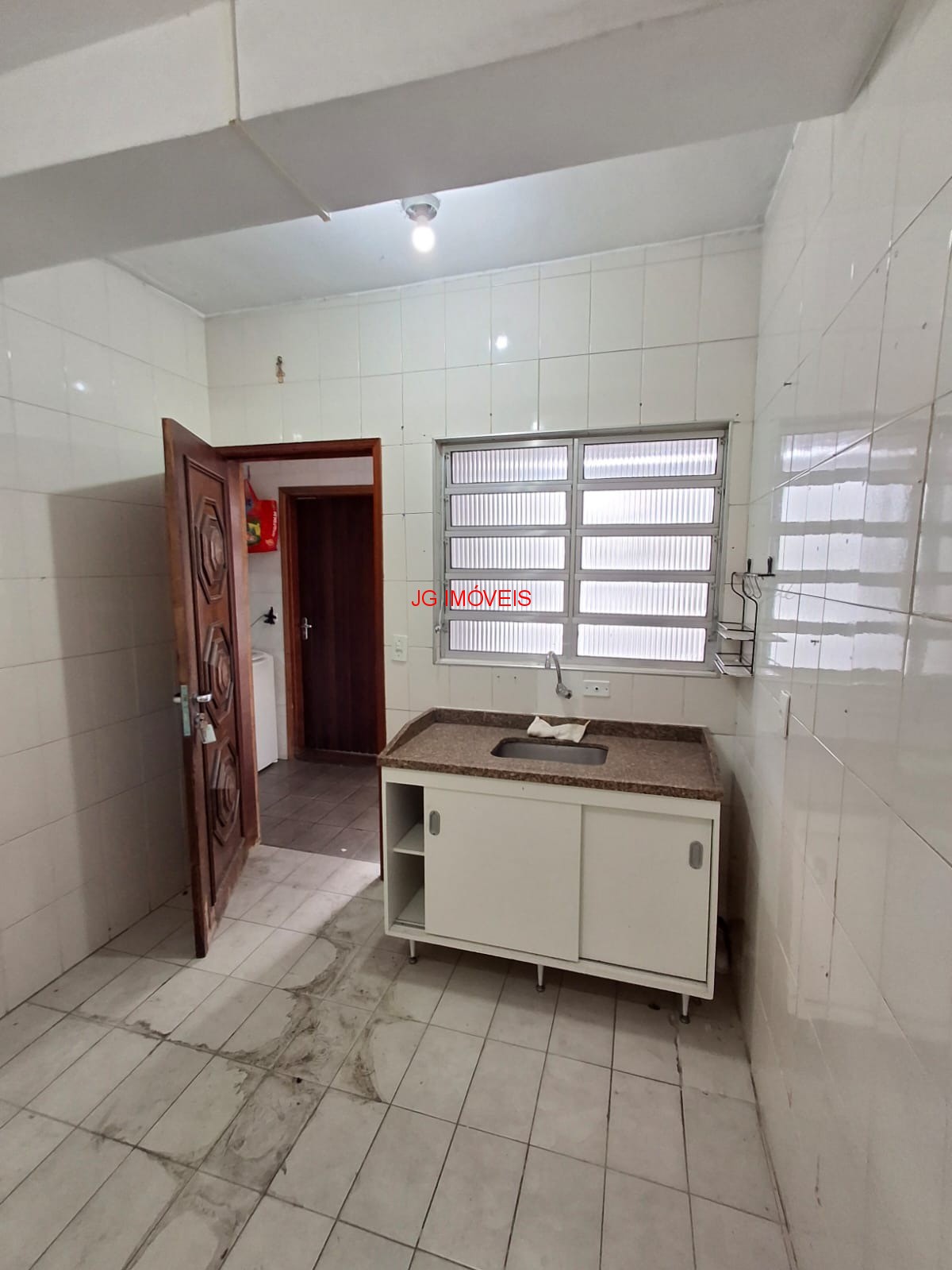 Casa para alugar com 1 quarto, 40m² - Foto 2