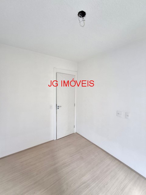 Apartamento à venda com 2 quartos, 34m² - Foto 8