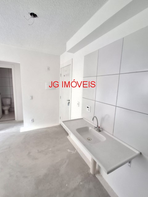 Apartamento à venda com 2 quartos, 34m² - Foto 3