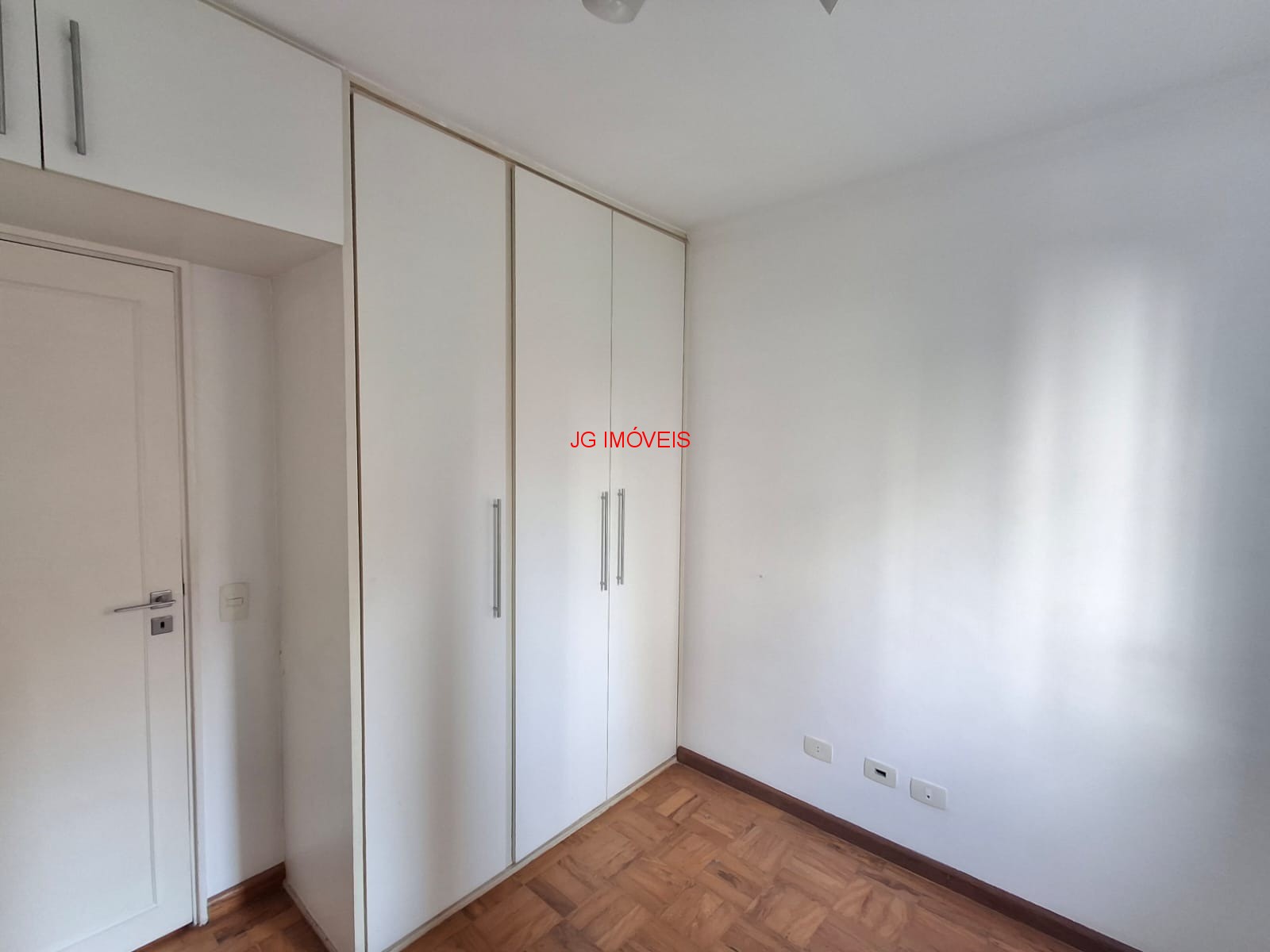 Apartamento para alugar com 2 quartos, 75m² - Foto 29