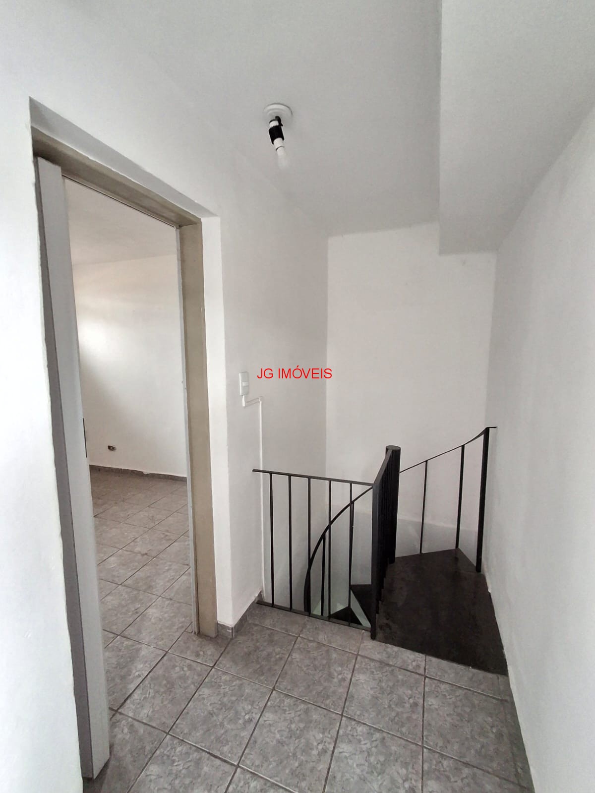 Casa para alugar com 1 quarto, 40m² - Foto 14