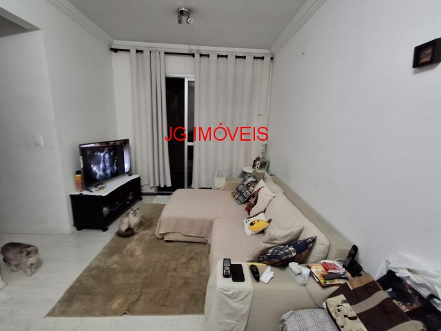 Apartamento à venda com 3 quartos, 67m² - Foto 2