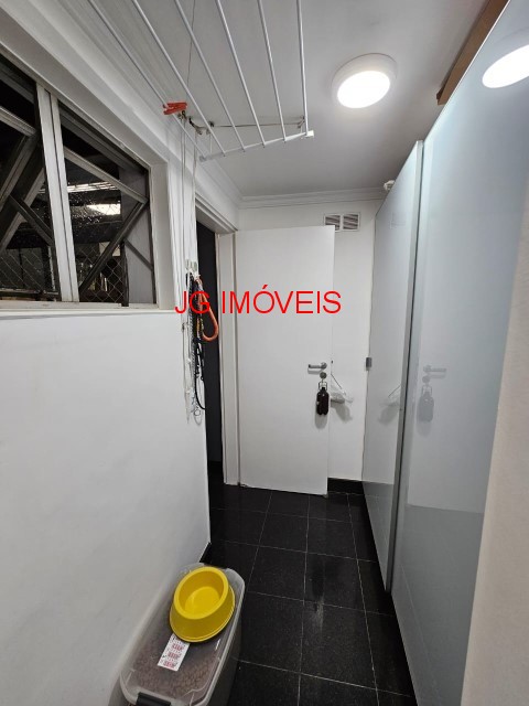 Apartamento para alugar com 2 quartos, 75m² - Foto 12