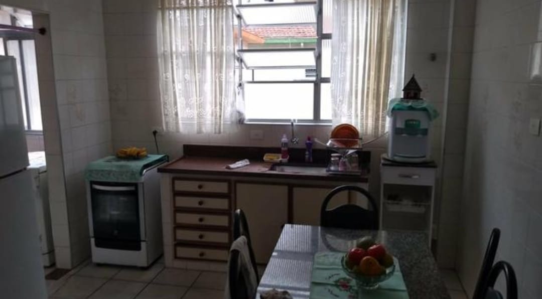 Apartamento à venda com 3 quartos, 135m² - Foto 1