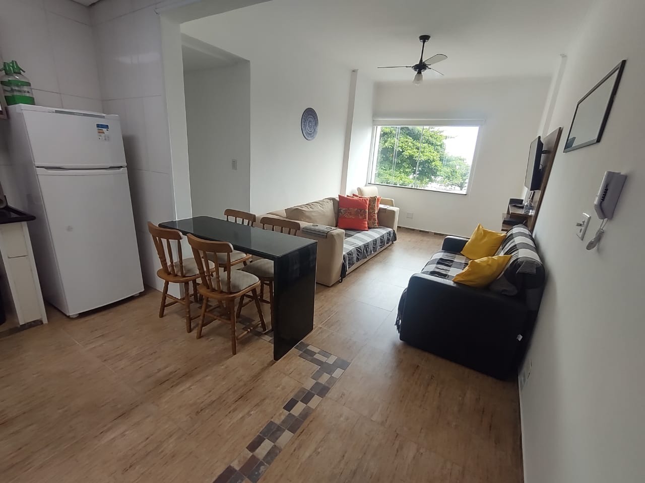 Apartamento à venda com 2 quartos, 80m² - Foto 2