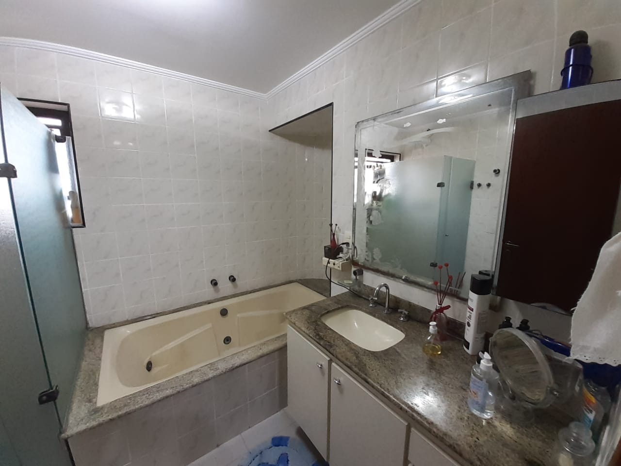 Apartamento à venda com 3 quartos, 187m² - Foto 15