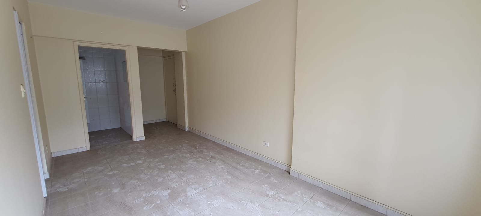 Apartamento à venda com 1 quarto, 50m² - Foto 2