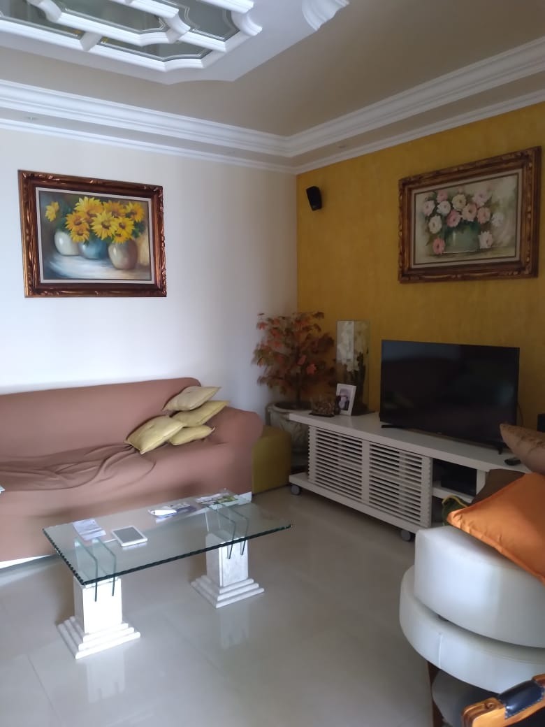 Apartamento à venda com 2 quartos, 125m² - Foto 4