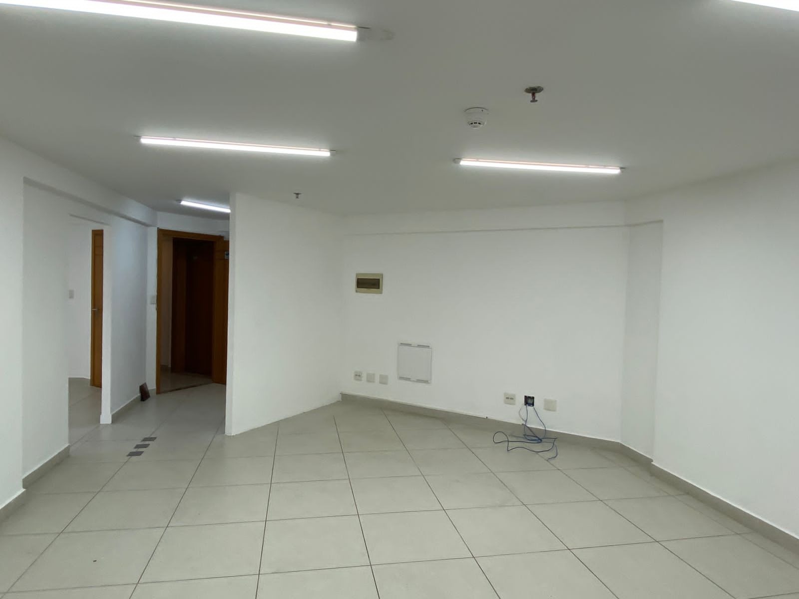 Conjunto Comercial-Sala para alugar, 105m² - Foto 2