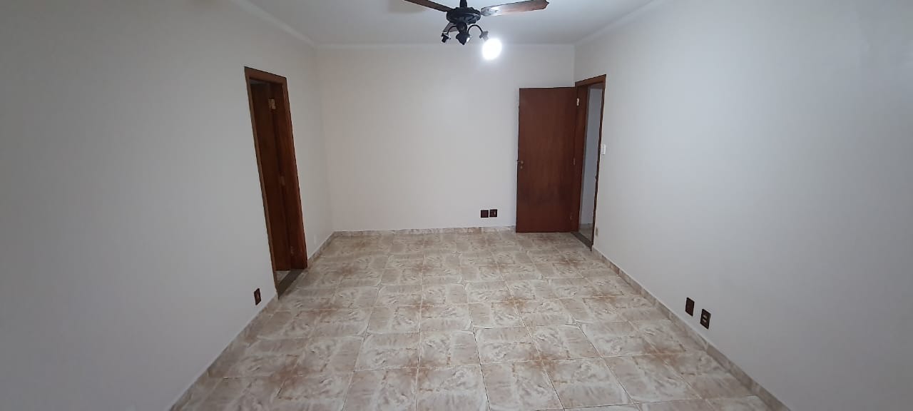 Apartamento para alugar com 3 quartos, 120m² - Foto 2