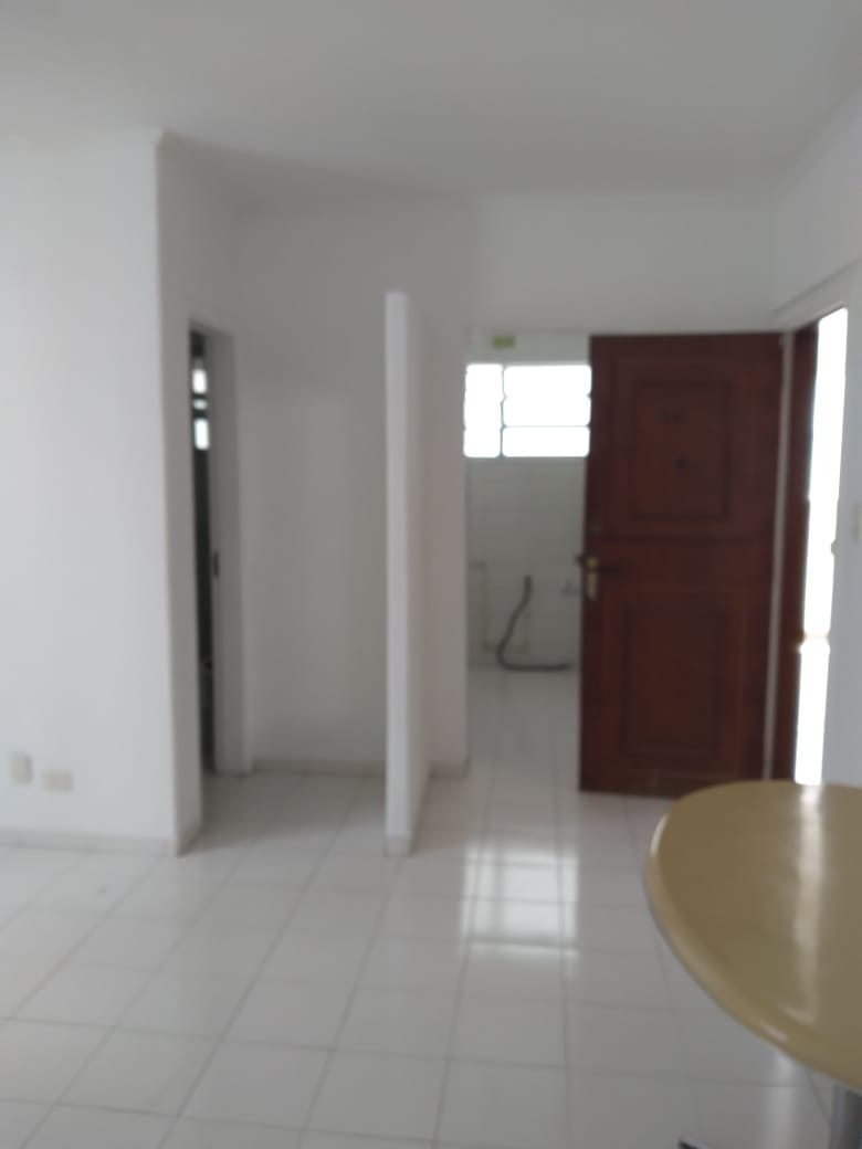 Apartamento à venda com 1 quarto, 50m² - Foto 3