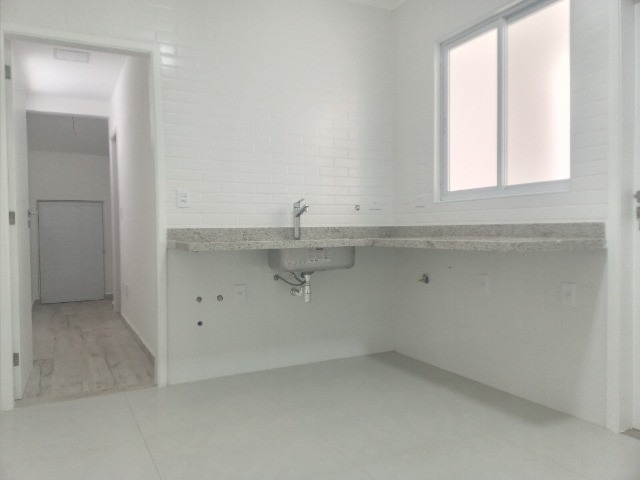 Casa à venda com 2 quartos, 110m² - Foto 9