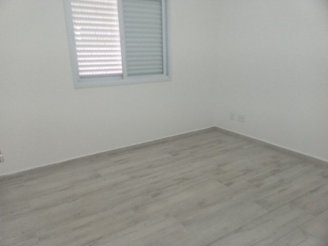 Casa à venda com 2 quartos, 110m² - Foto 5