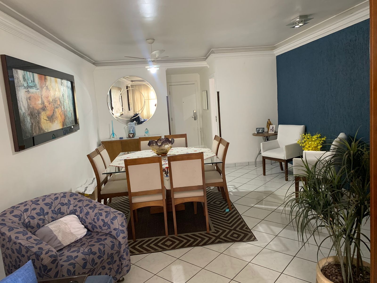 Apartamento à venda com 3 quartos, 136m² - Foto 2