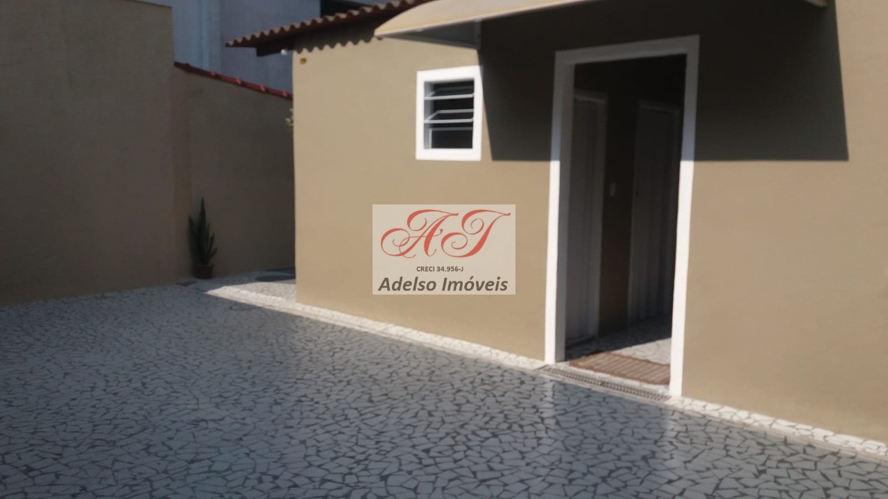 Casa à venda com 6 quartos, 300m² - Foto 11