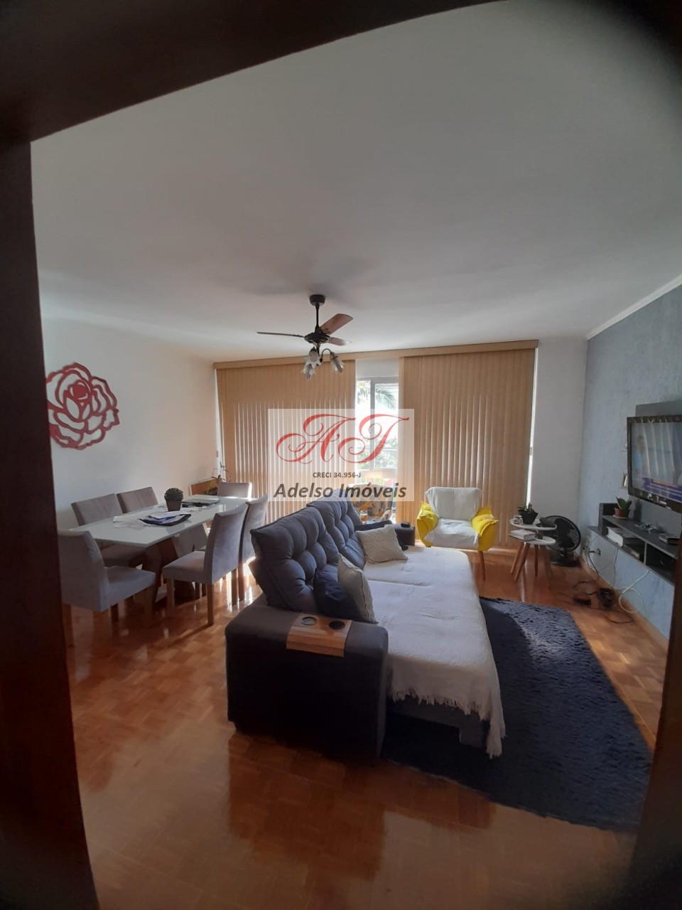 Apartamento à venda com 3 quartos, 130m² - Foto 2