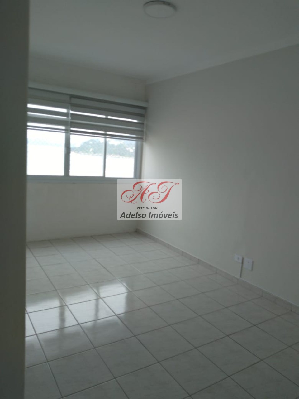 Apartamento à venda com 1 quarto, 58m² - Foto 2