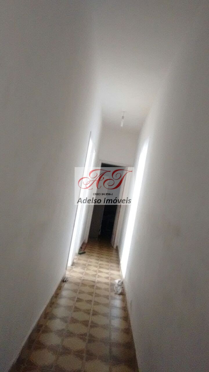 Casa à venda com 3 quartos, 109m² - Foto 4