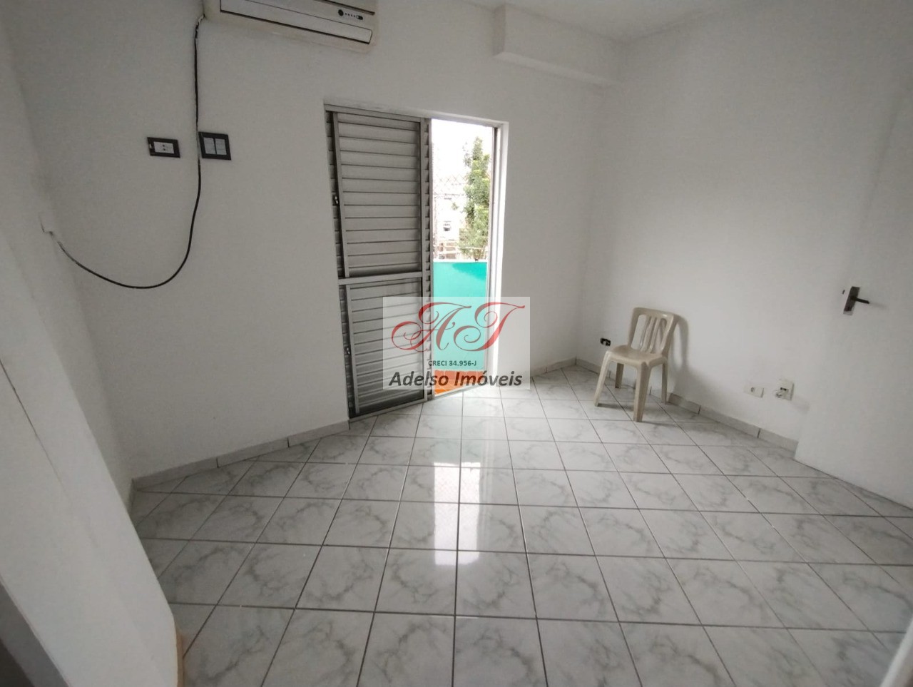 Apartamento à venda e aluguel com 2 quartos, 50m² - Foto 4