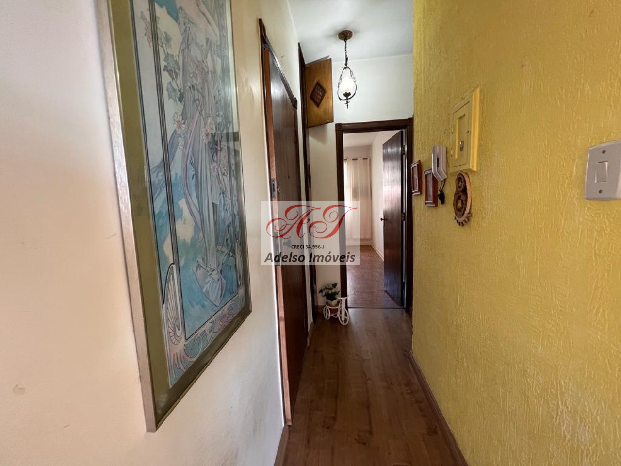 Apartamento à venda com 2 quartos, 70m² - Foto 3