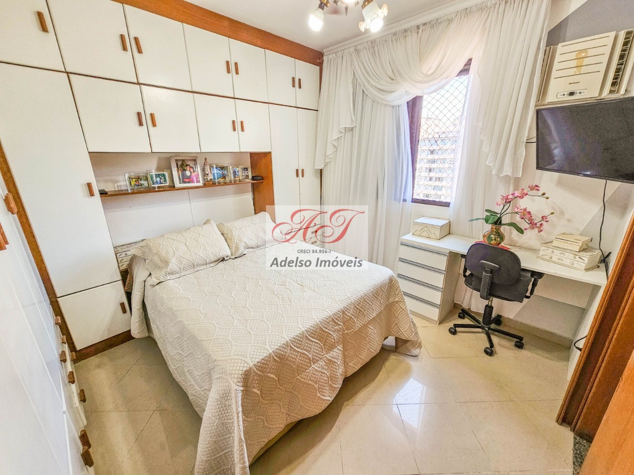 Apartamento à venda com 3 quartos, 137m² - Foto 11