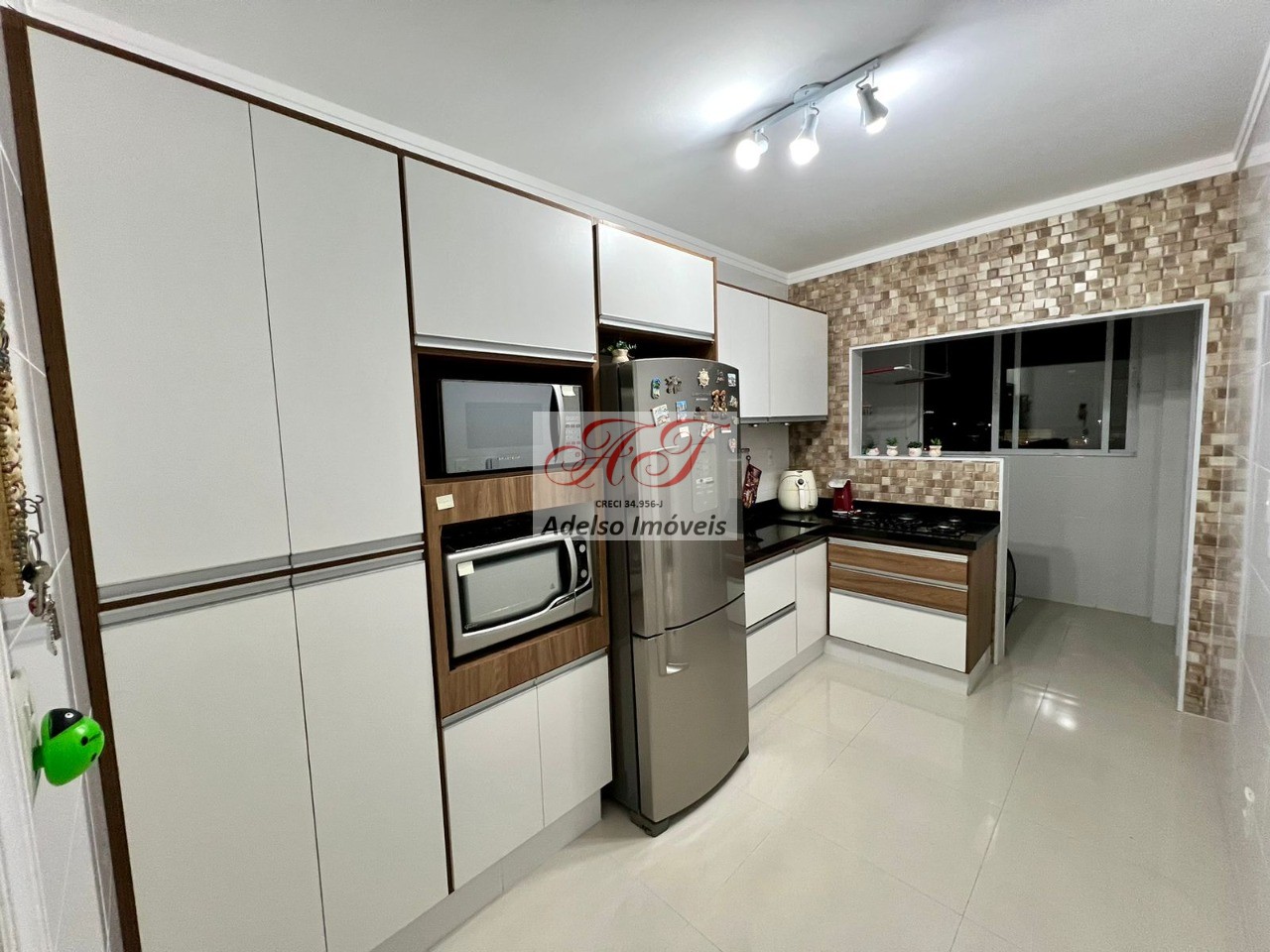 Apartamento à venda com 1 quarto, 60m² - Foto 13