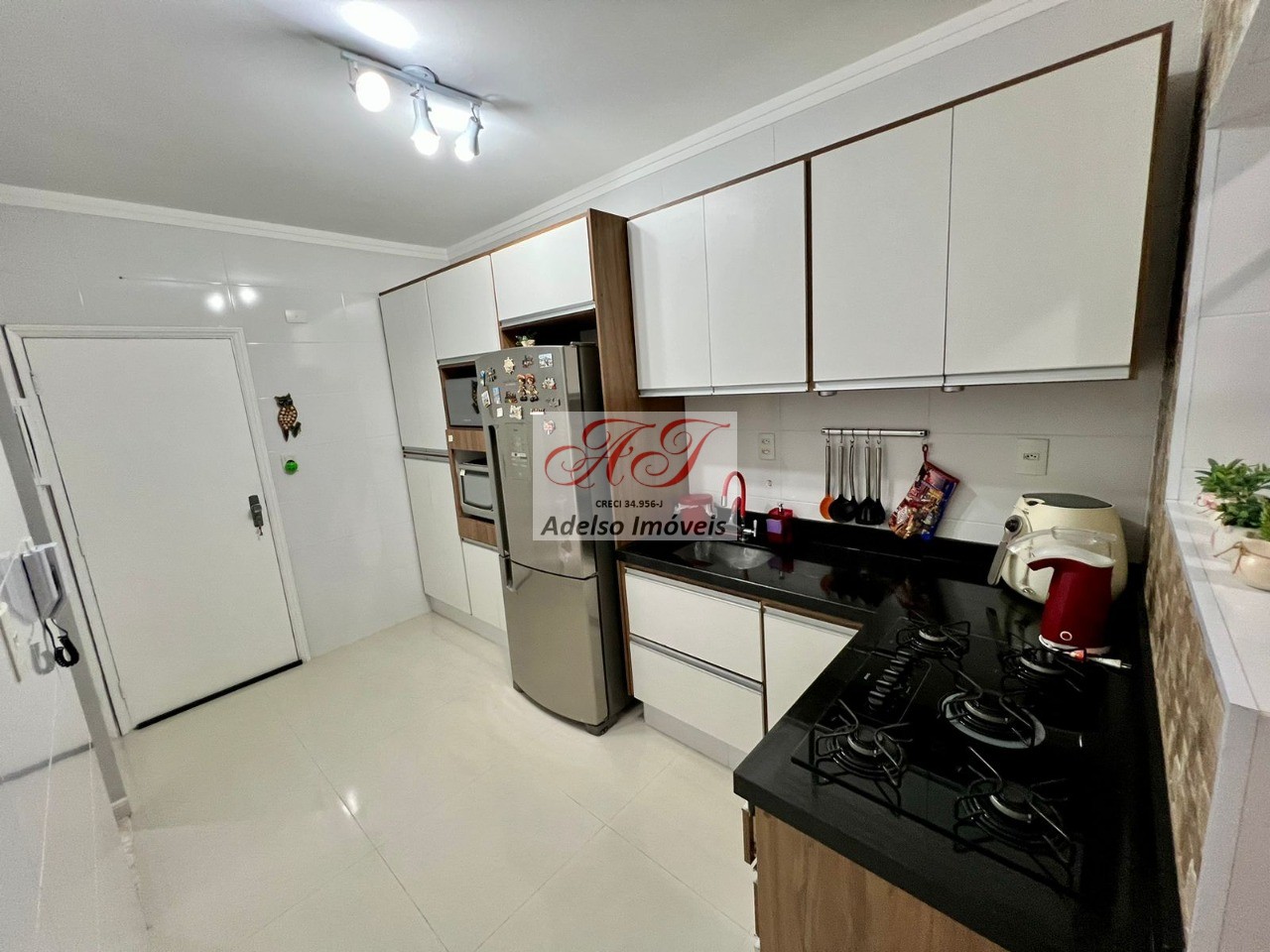 Apartamento à venda com 1 quarto, 60m² - Foto 14