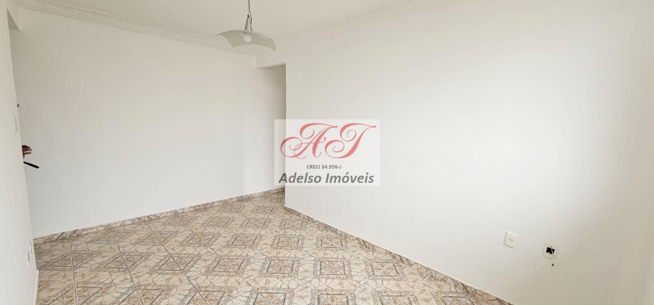 Apartamento à venda com 2 quartos, 75m² - Foto 2