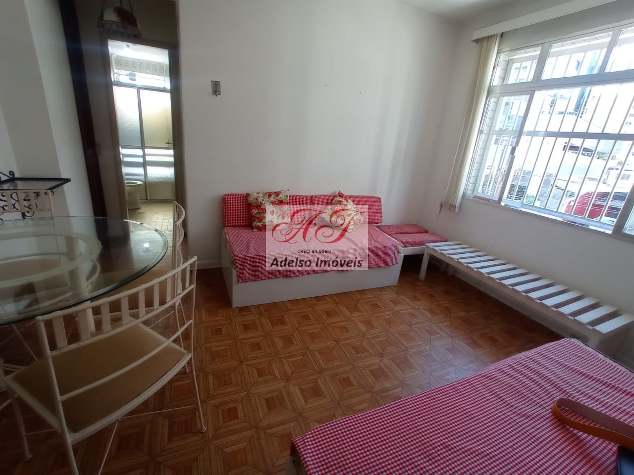 Apartamento à venda com 1 quarto, 50m² - Foto 1