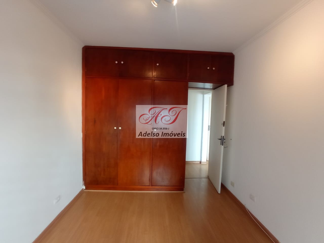 Apartamento à venda com 1 quarto, 42m² - Foto 10