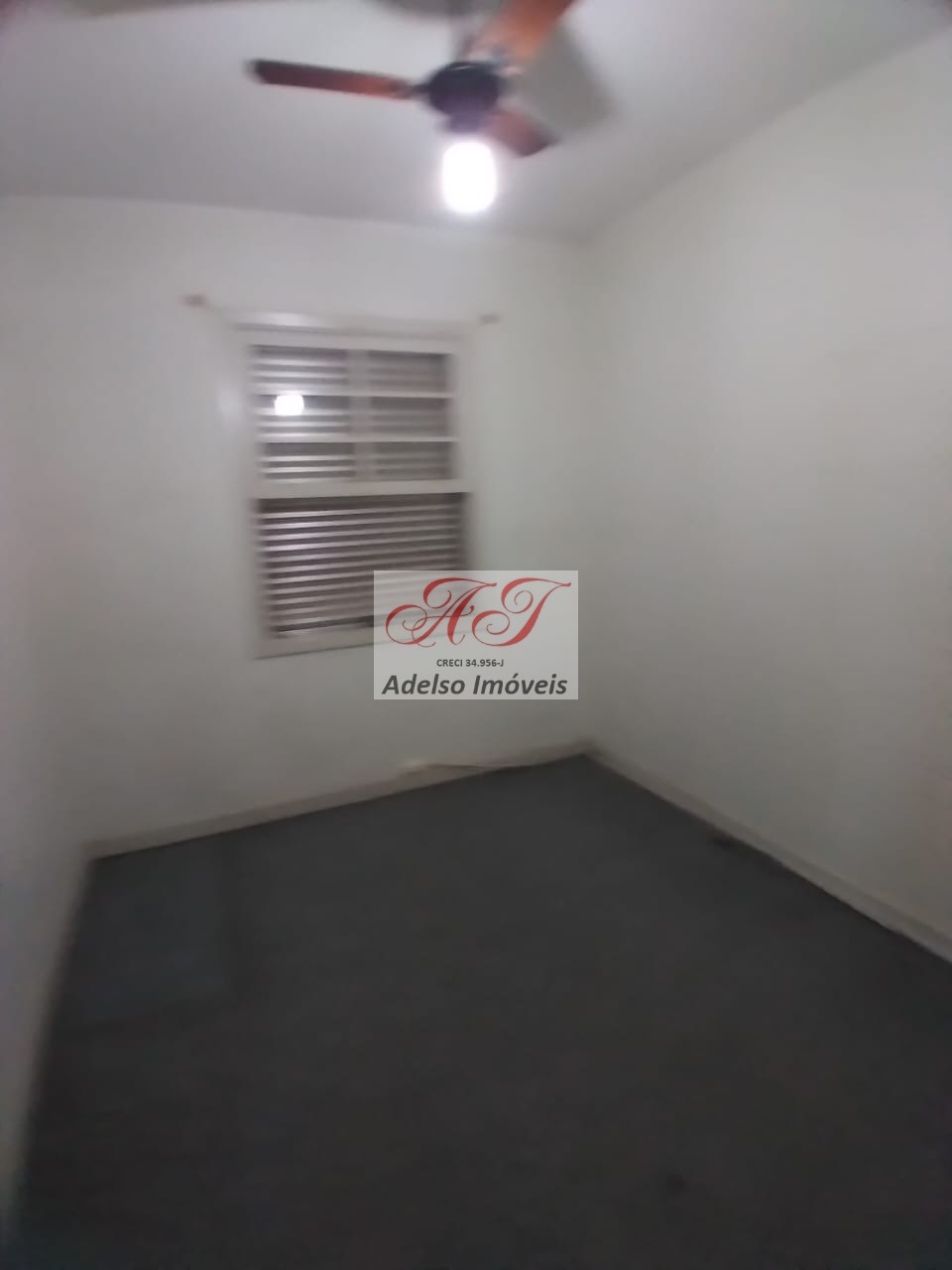 Casa à venda com 3 quartos, 200m² - Foto 11