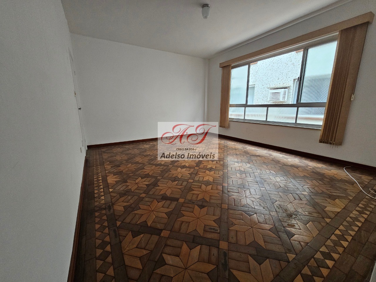 Apartamento à venda com 3 quartos, 150m² - Foto 7