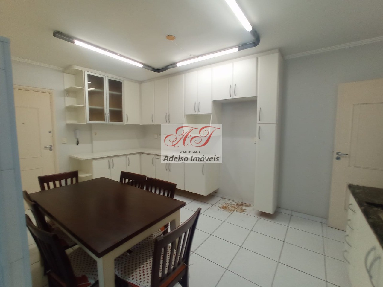 Apartamento à venda com 3 quartos, 1m² - Foto 15