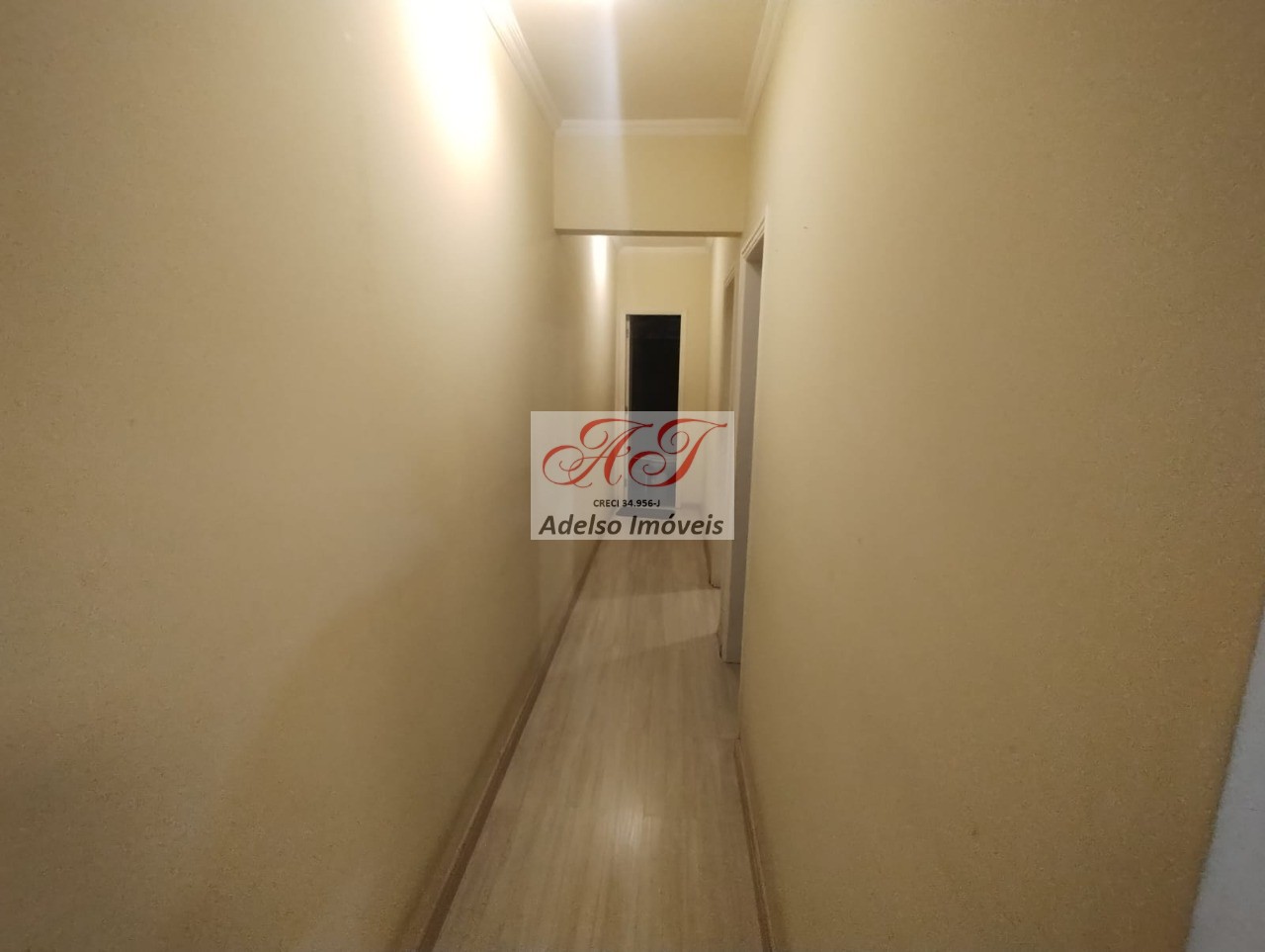 Apartamento à venda com 2 quartos, 70m² - Foto 4