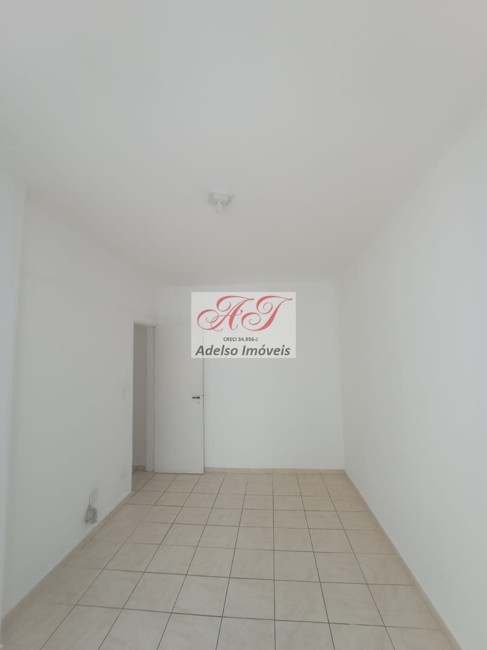 Apartamento à venda com 1 quarto, 42m² - Foto 2